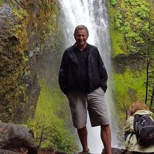 Meet your Posher, Gene